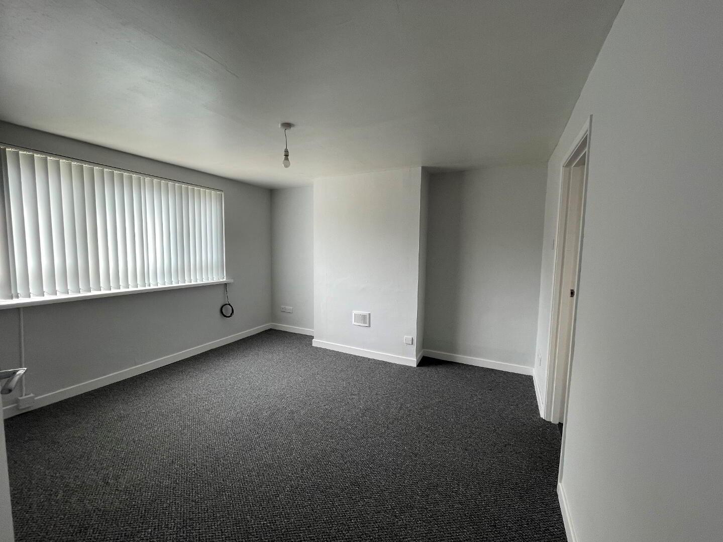 18a Rossmore Green 3 of 8
