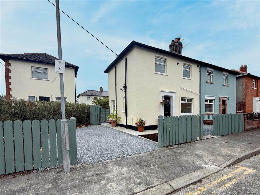 2 Chesham Drive 1 of 23