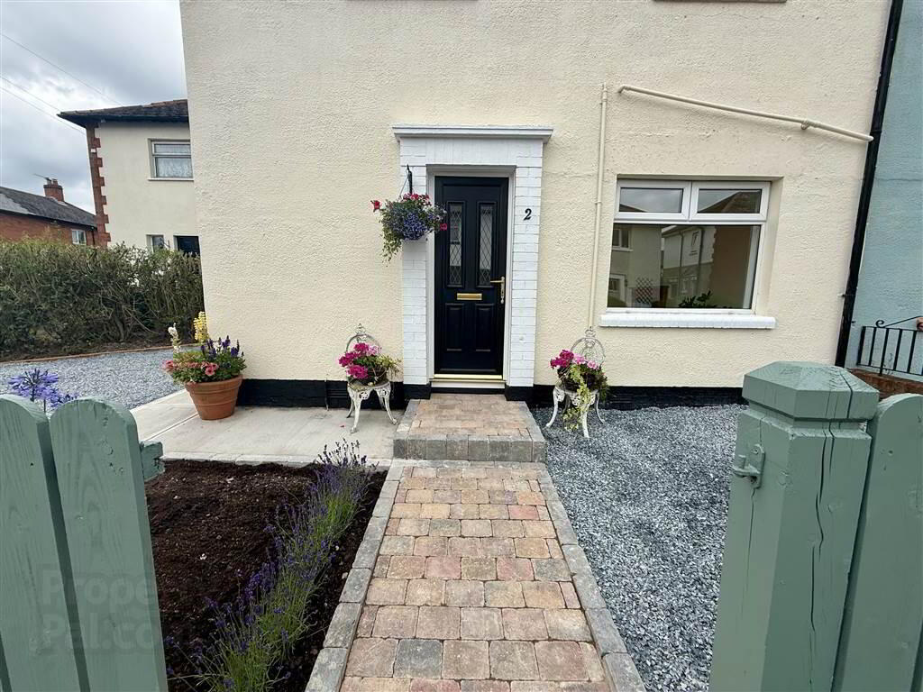 2 Chesham Drive 3 of 23