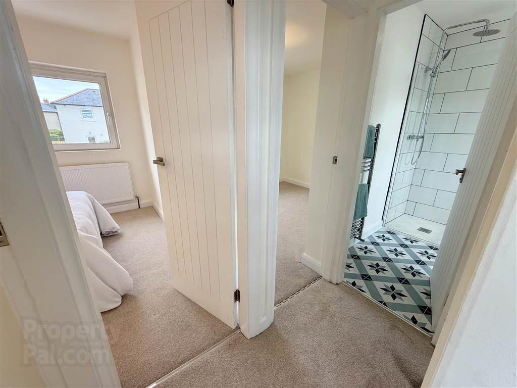2 Chesham Drive 10 of 23