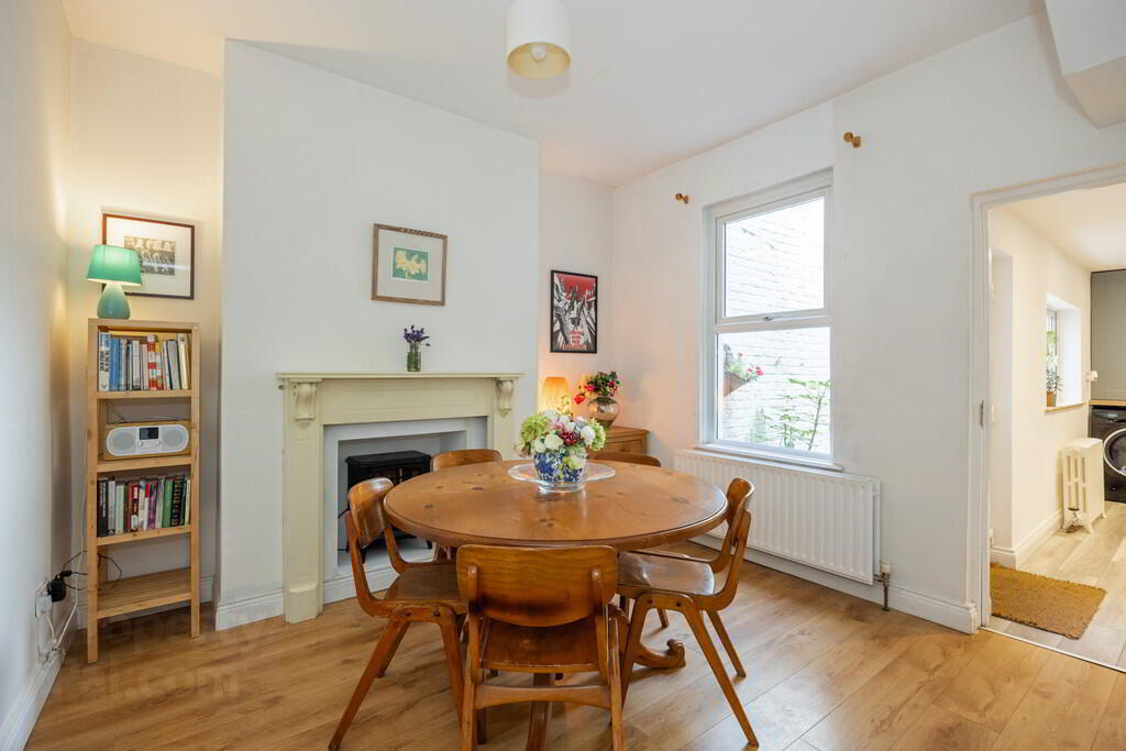 24 Campbell Park Avenue 4 of 15