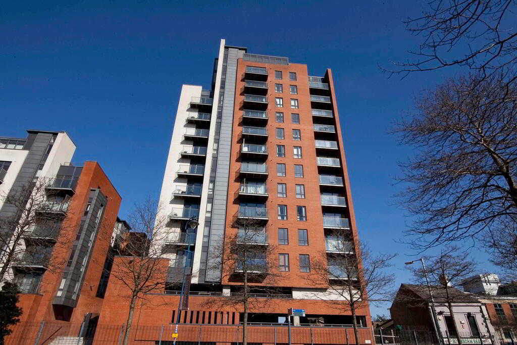96 James Clow Building, 15 Princes Dock Street 1 of 22