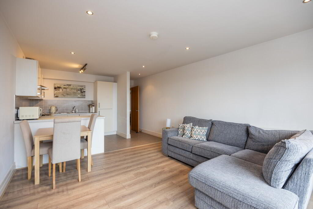 96 James Clow Building, 15 Princes Dock Street 6 of 22