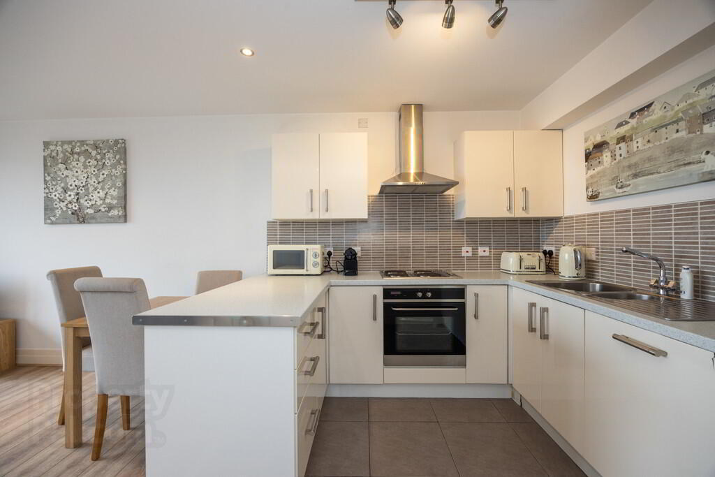 96 James Clow Building, 15 Princes Dock Street 10 of 22