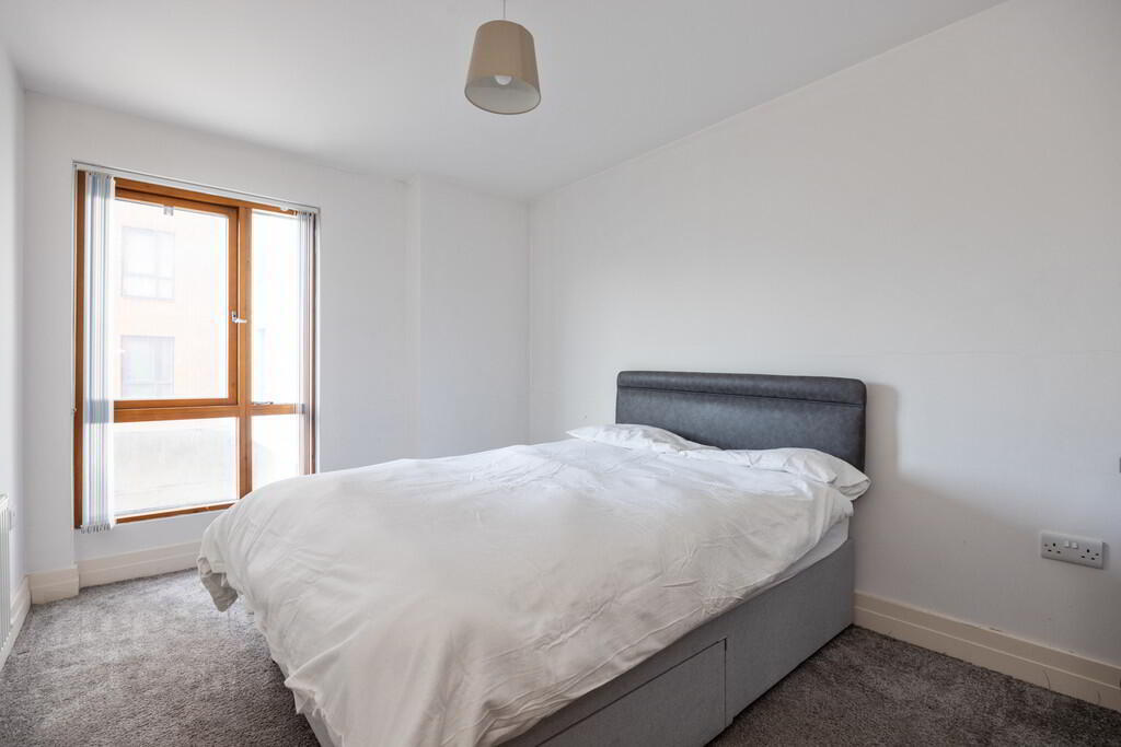 96 James Clow Building, 15 Princes Dock Street 16 of 22