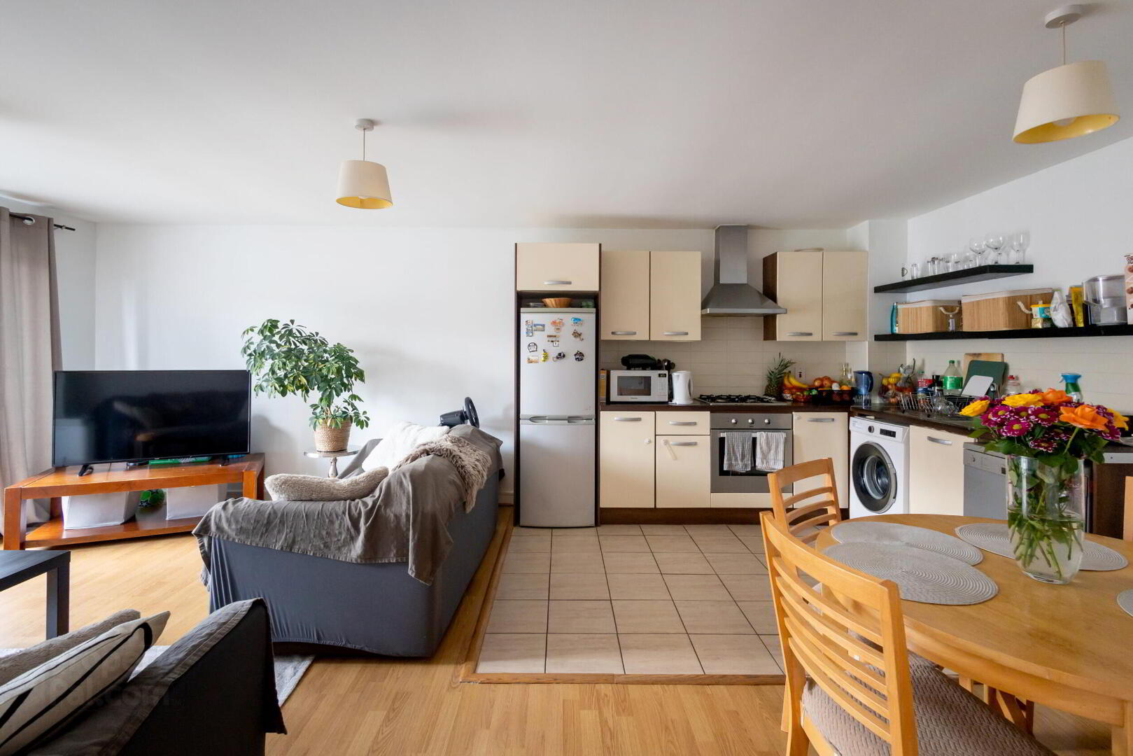 96 Mayeston Court 9 of 17