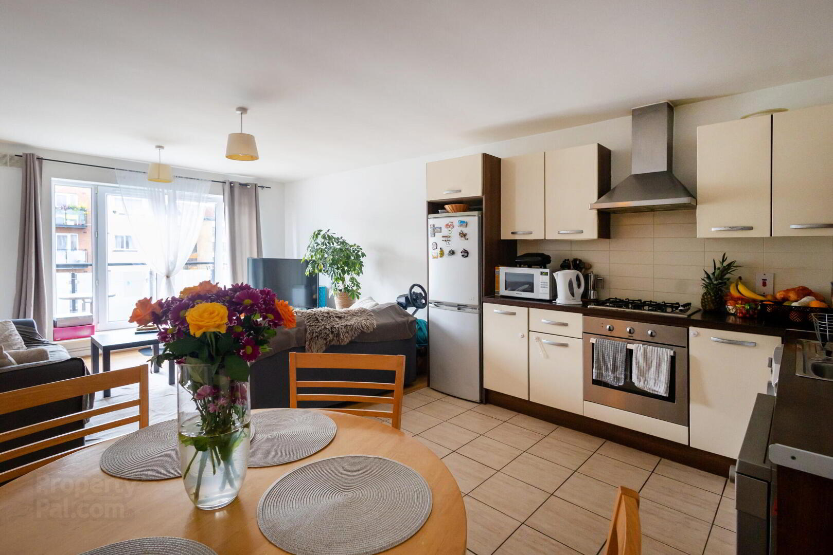 96 Mayeston Court 11 of 17