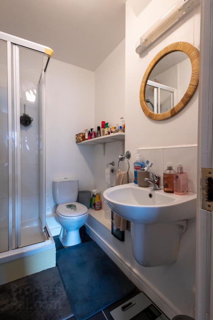 96 Mayeston Court 14 of 17