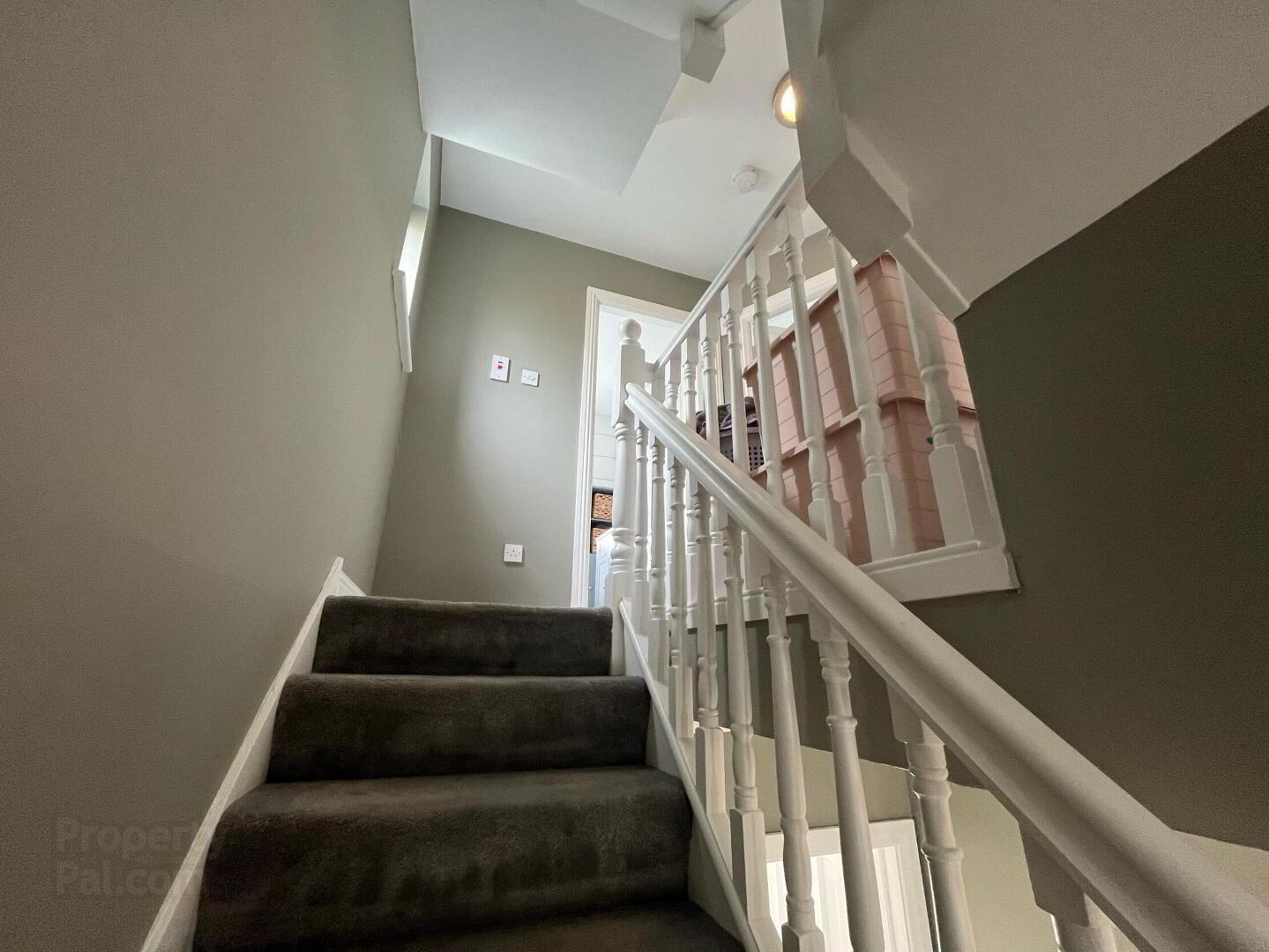 Hillview Heights 11 of 23
