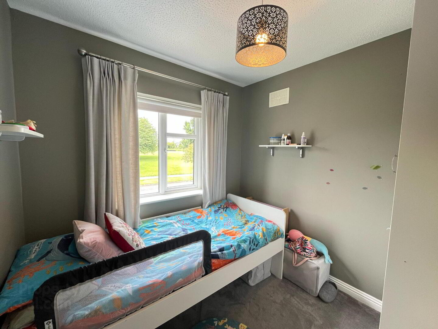 Hillview Heights 16 of 23