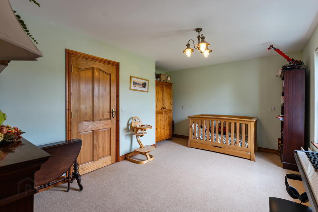 2 Hazelwood Glen 16 of 28