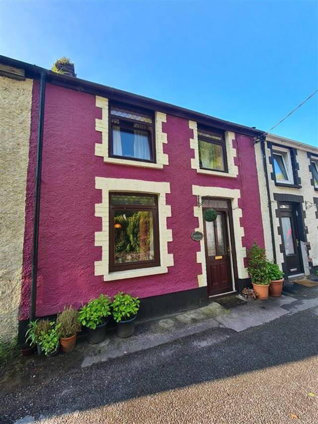 8 Raffeen Village 18 of 34