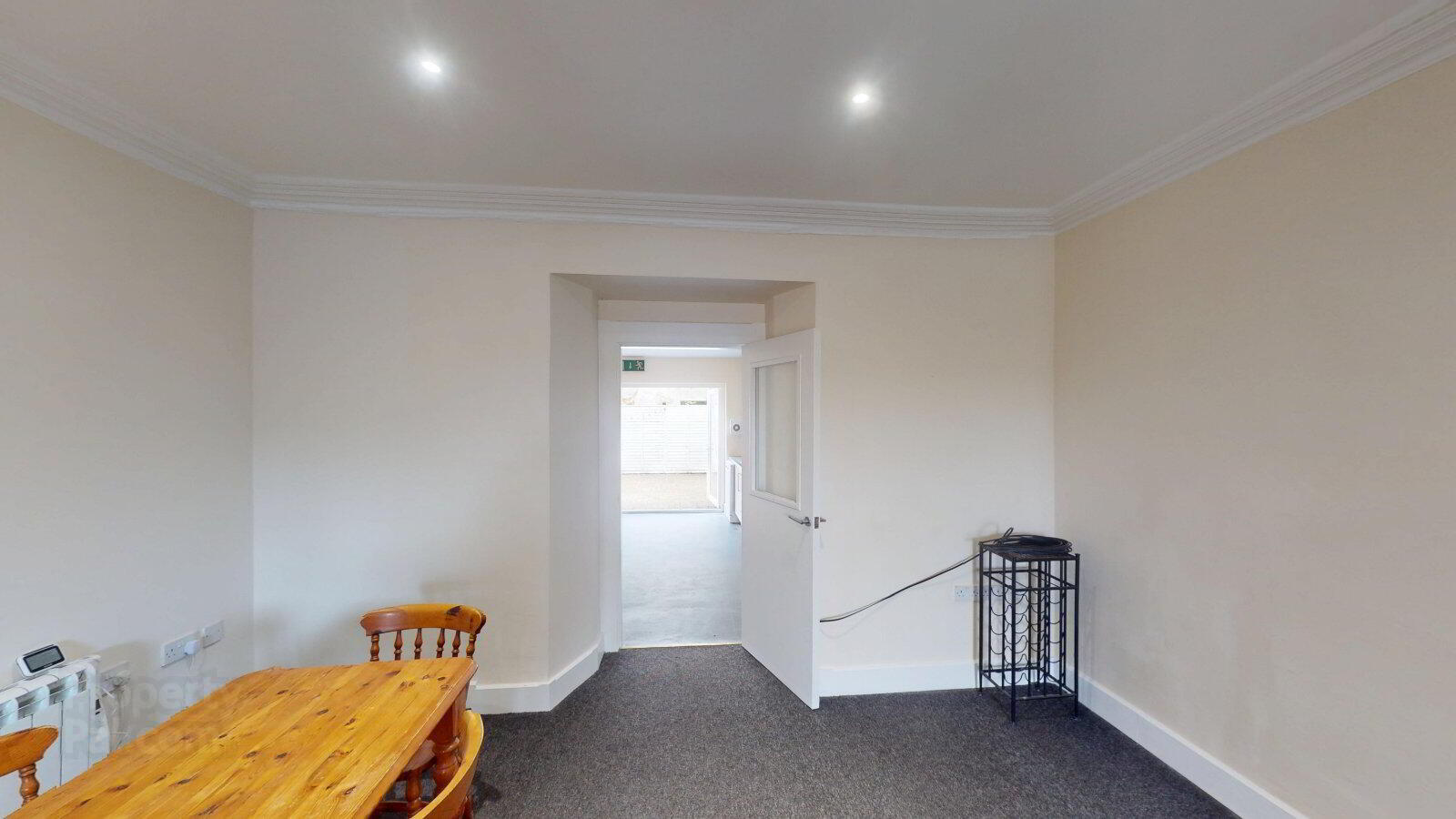 7 Priory Street 5 of 20