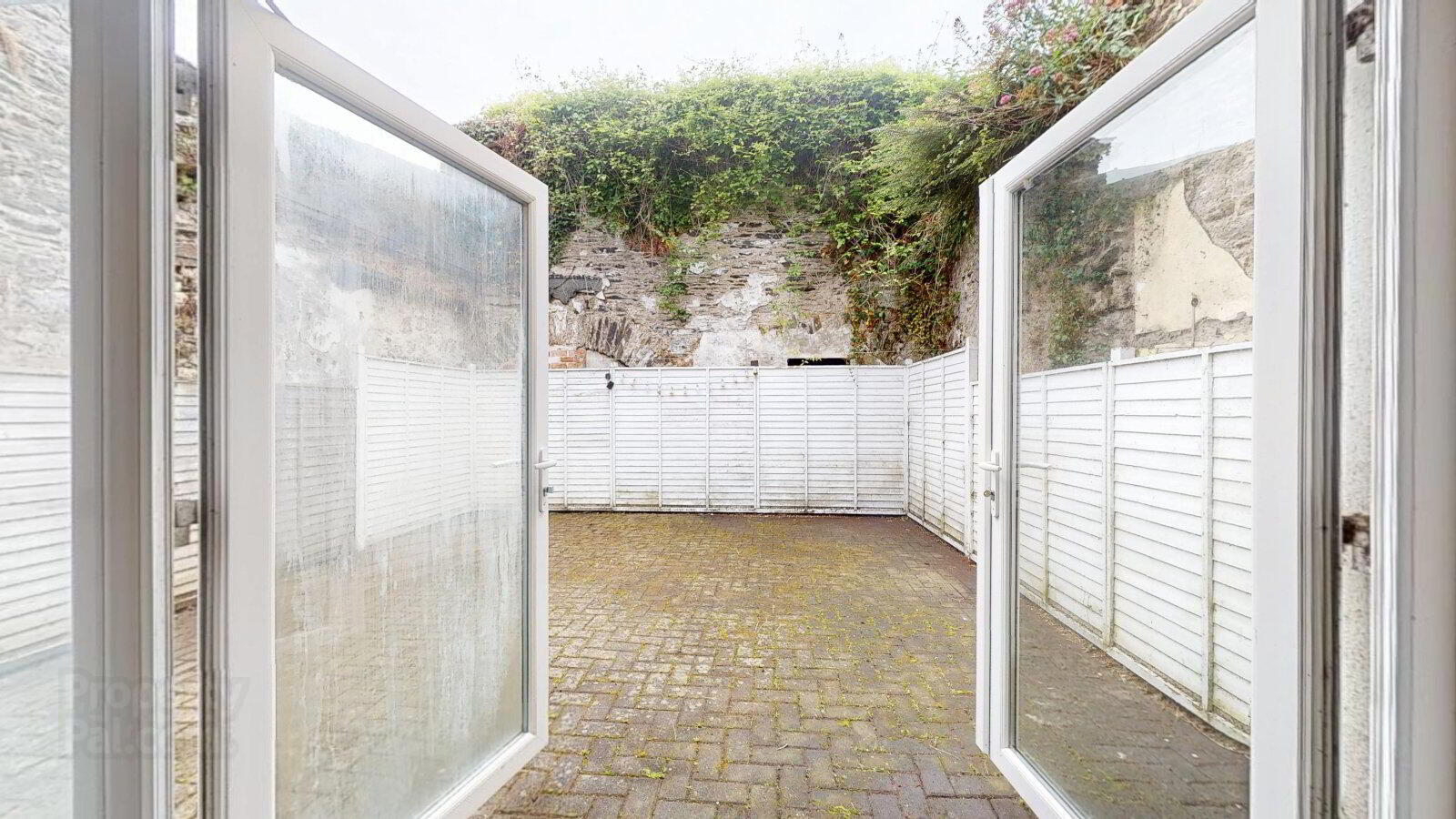7 Priory Street 8 of 20