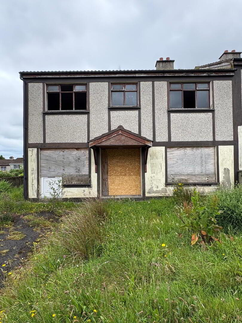 99 Meadowbank Park 3 of 10