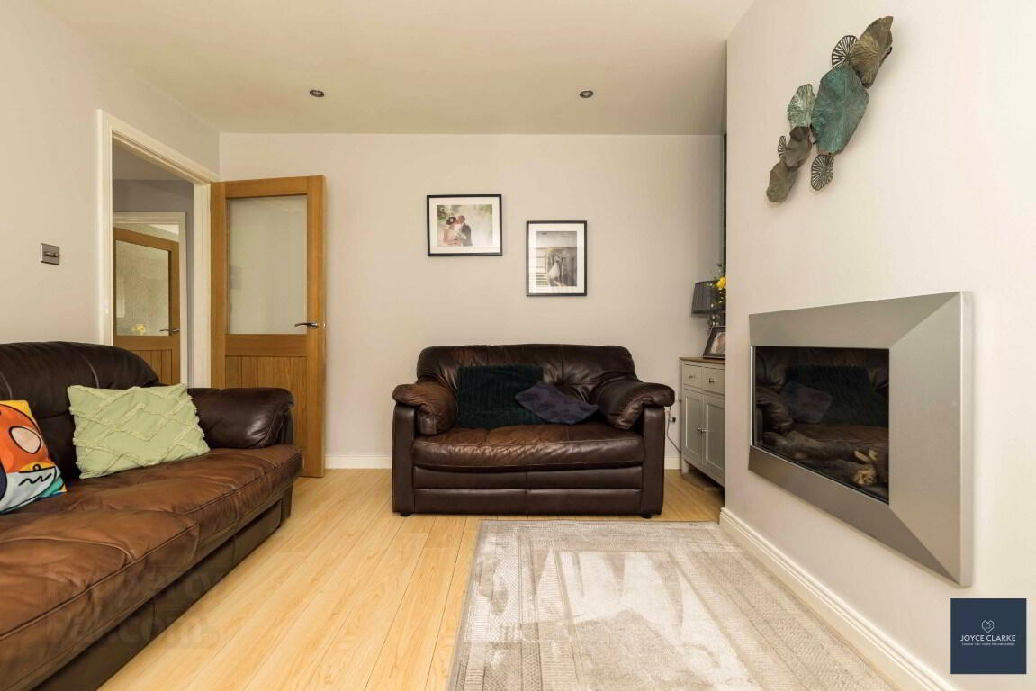 9 Annesborough Mews 7 of 35
