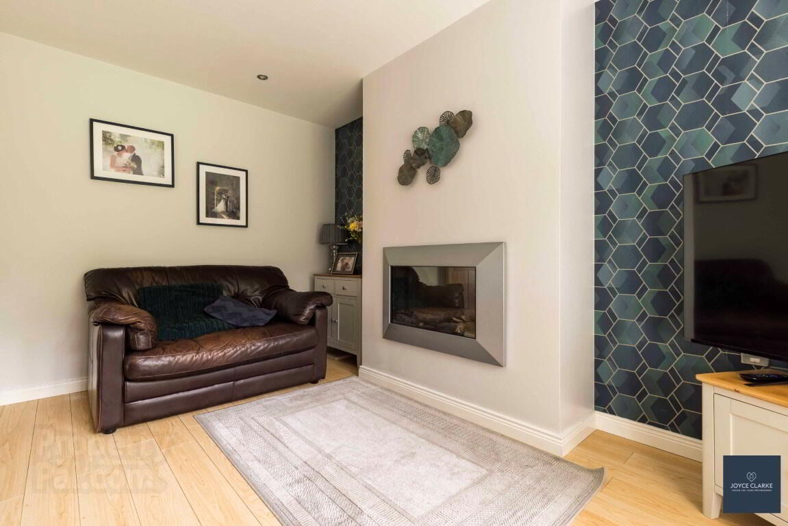 9 Annesborough Mews 8 of 35