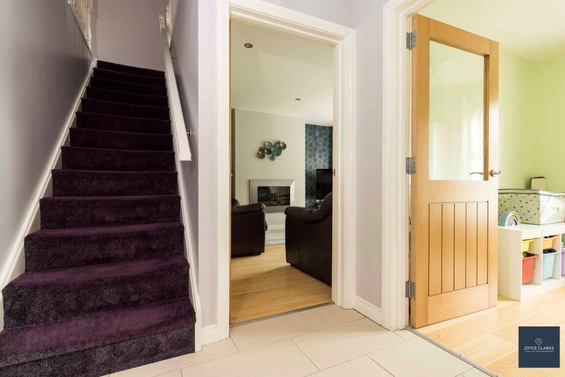 9 Annesborough Mews 5 of 35