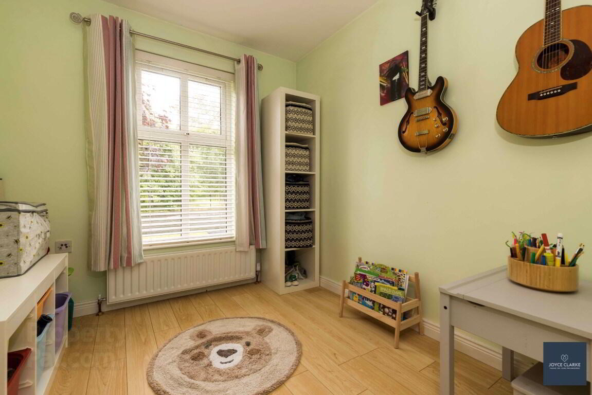9 Annesborough Mews 17 of 35
