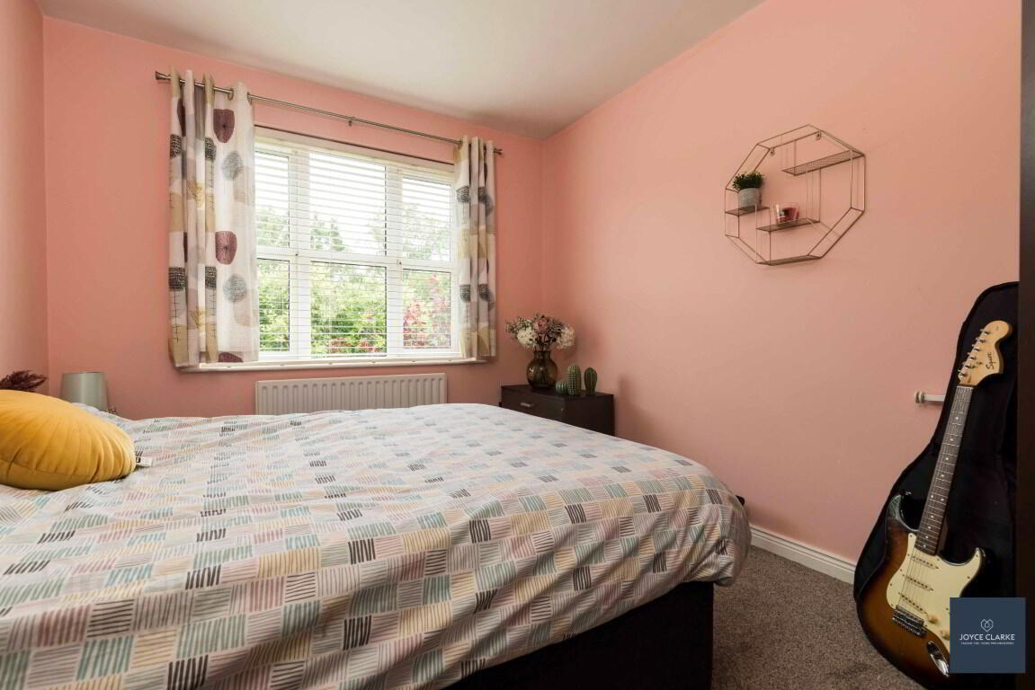 9 Annesborough Mews 26 of 35