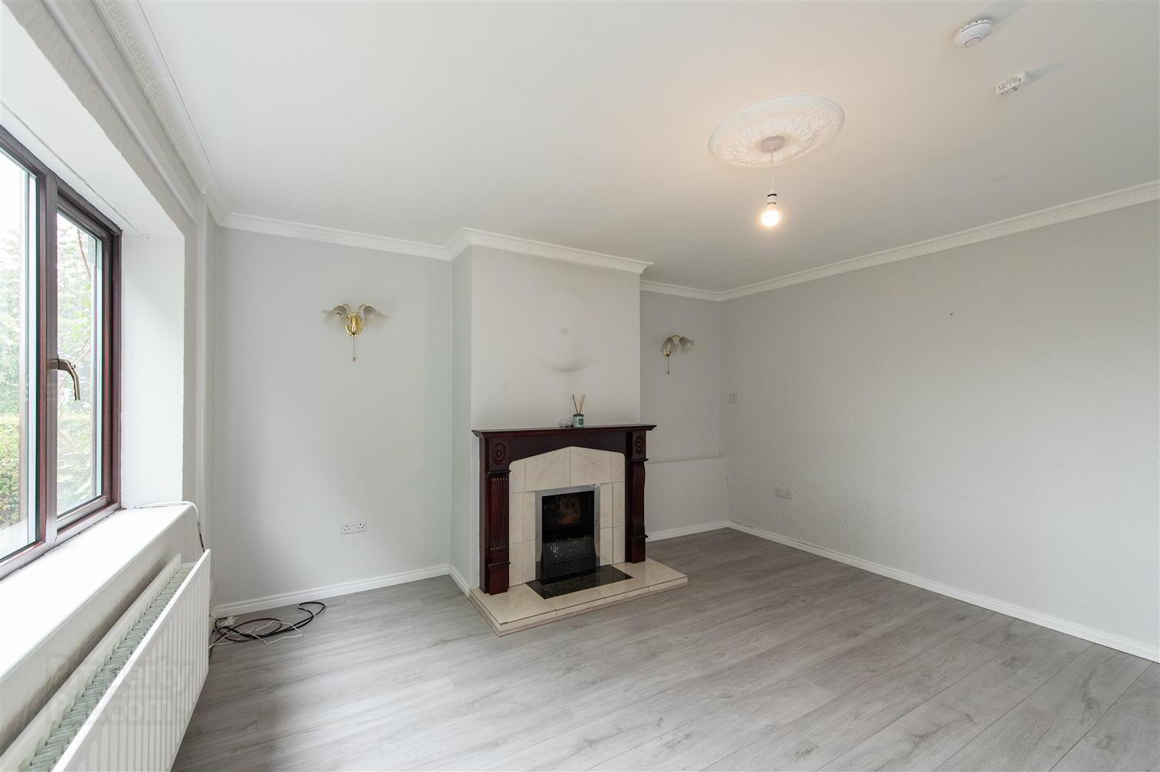 property description image