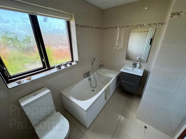 35 Craigs Road 20 of 31