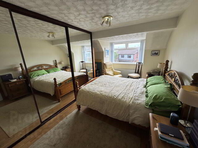 35 Craigs Road 14 of 31
