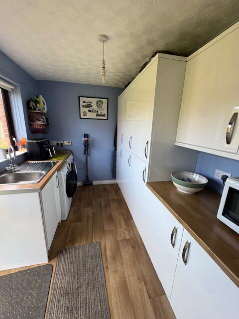 35 Craigs Road 13 of 31