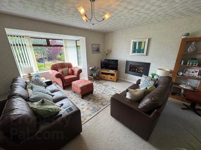35 Craigs Road 7 of 31