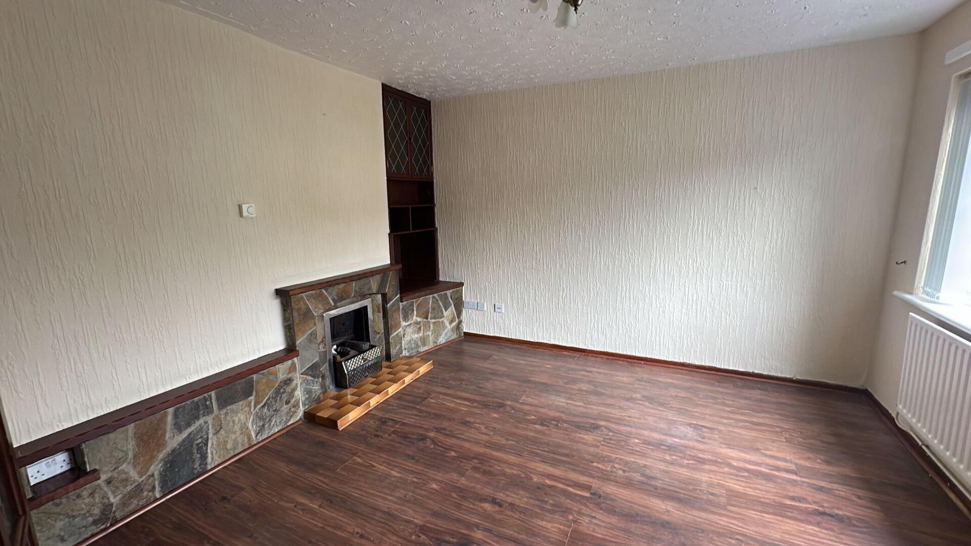 property description image