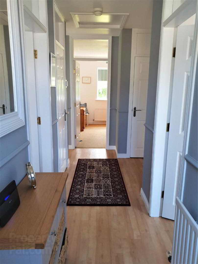 The Pebbles, 33 Liffock Avenue (holiday Let) 2 of 14
