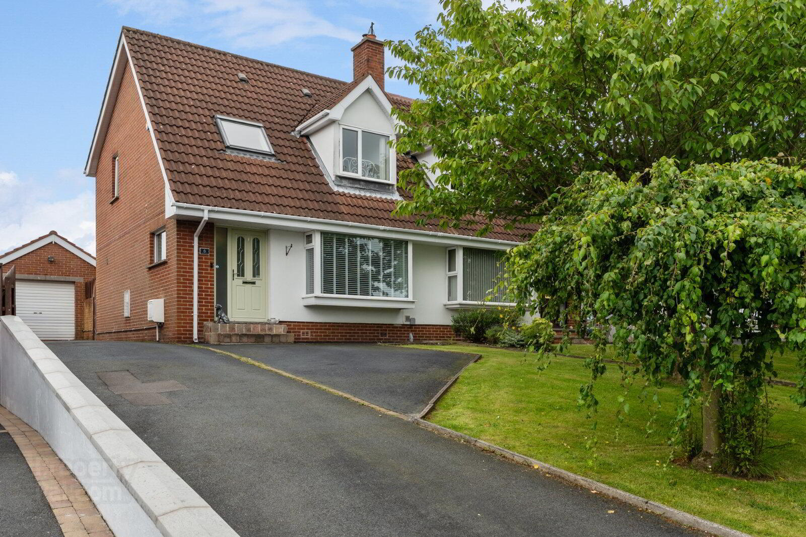 6 Priory Close 1 of 29