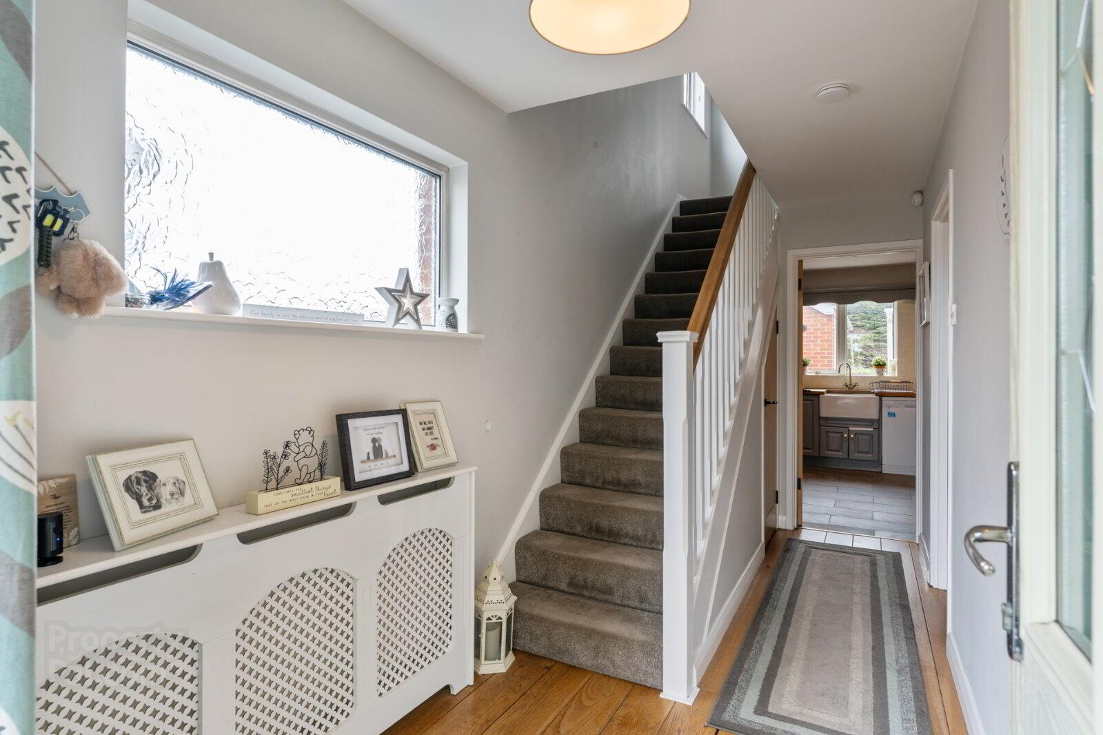 6 Priory Close 3 of 29