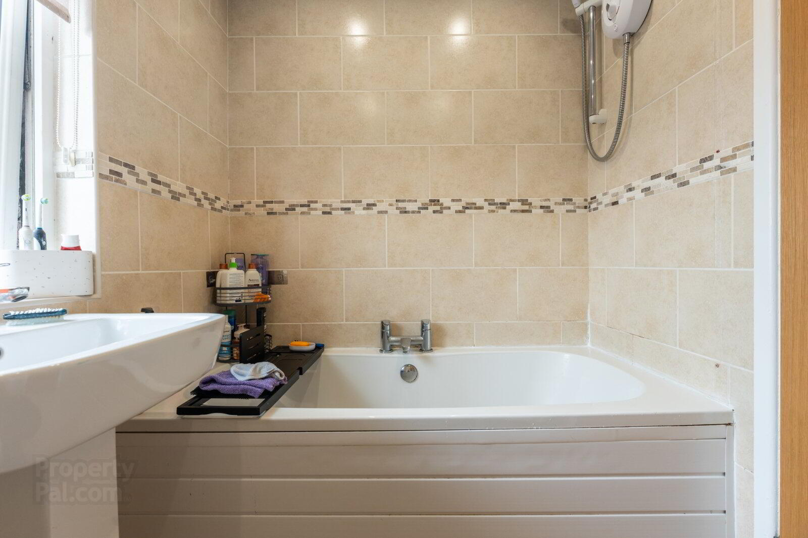 6 Priory Close 20 of 29