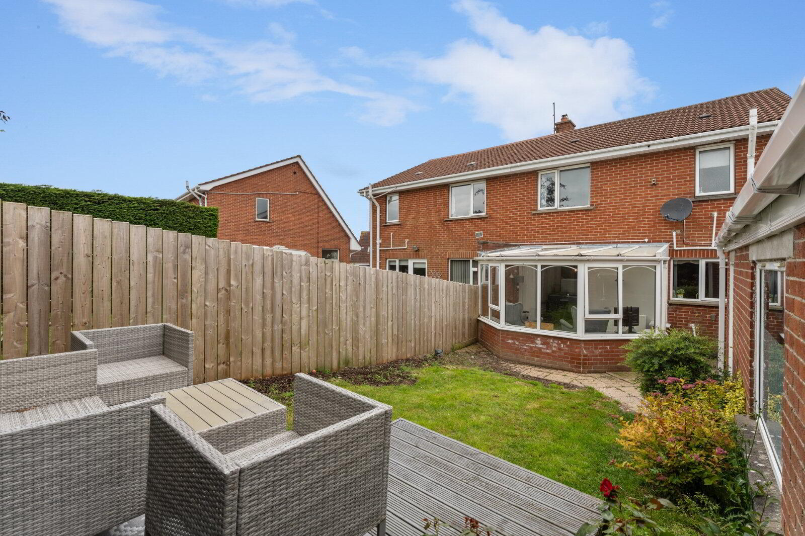 6 Priory Close 21 of 29