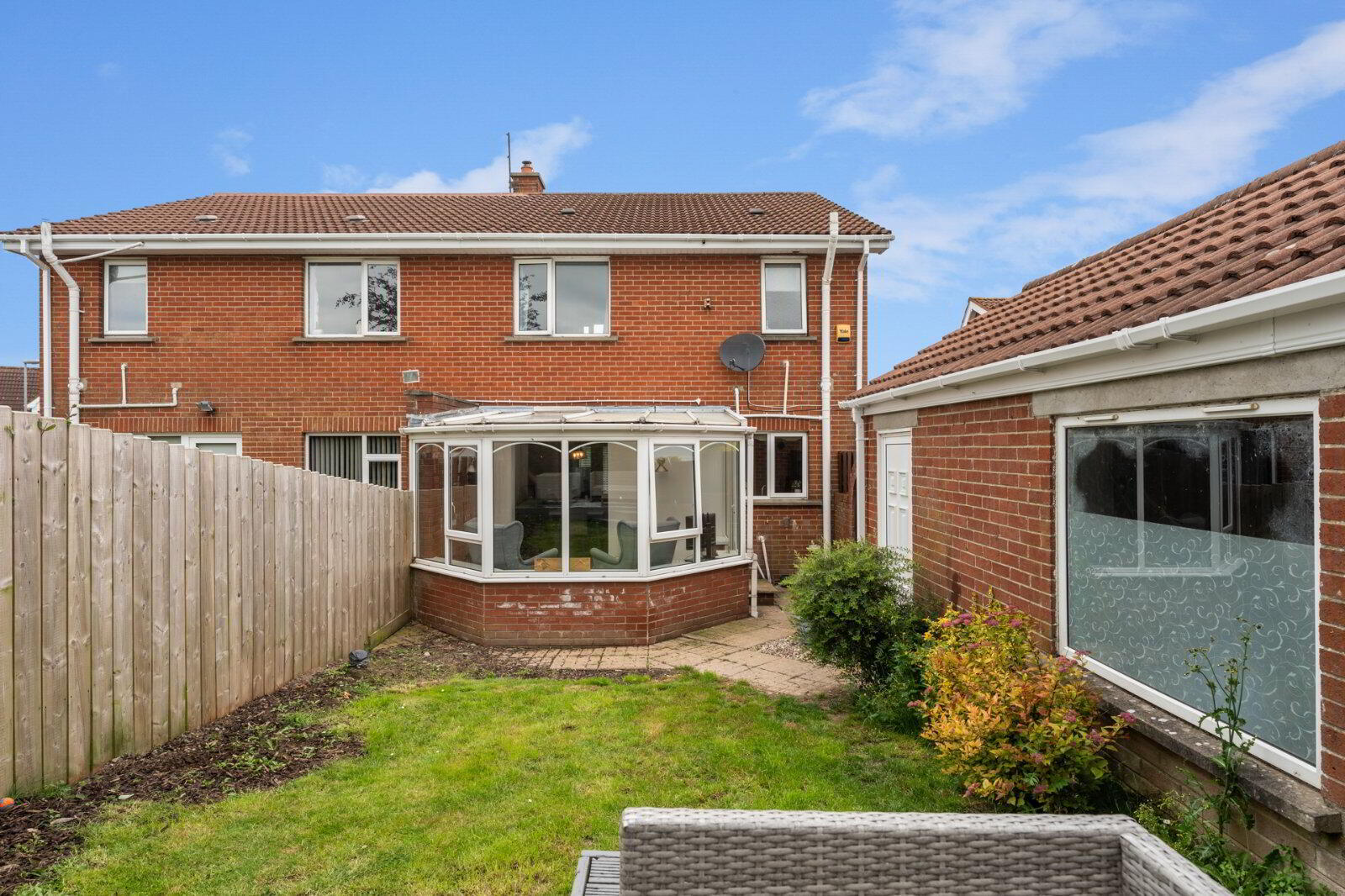 6 Priory Close 23 of 29