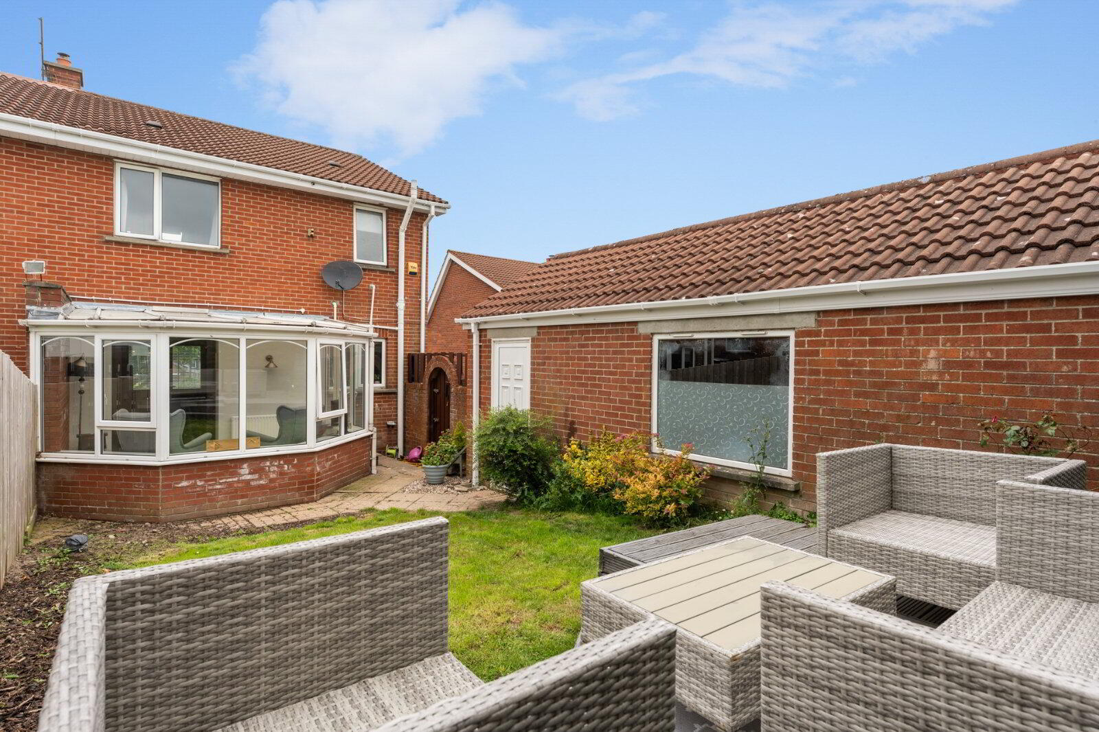 6 Priory Close 25 of 29