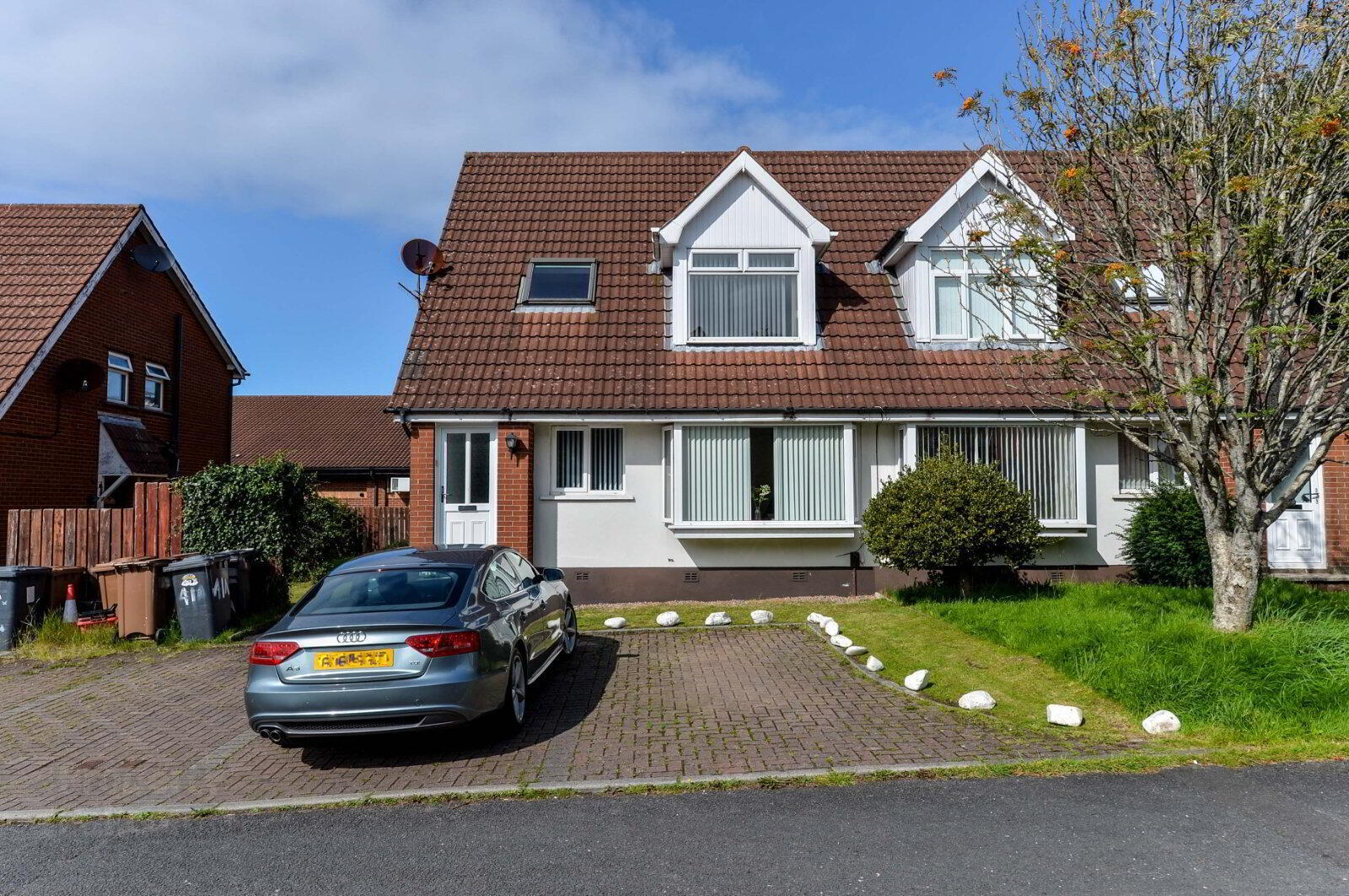 41b Carnbrae Park 1 of 9