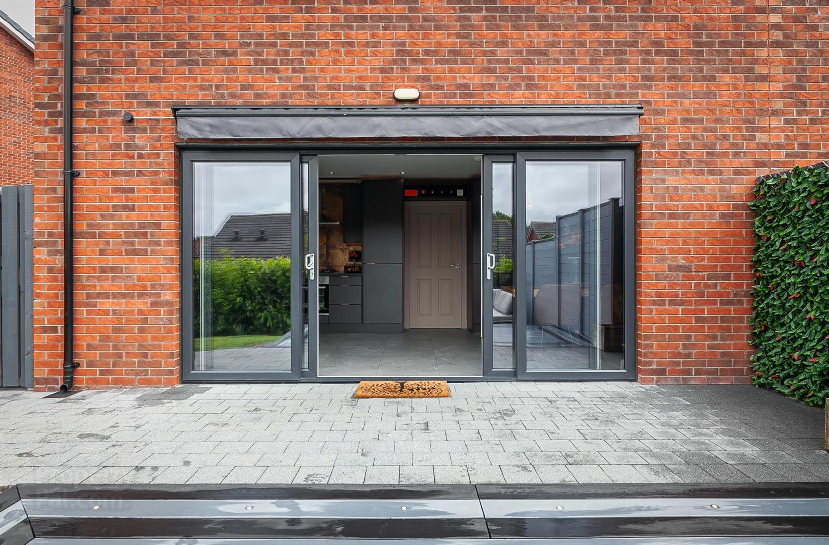 10 Baronsgrange Rise 32 of 35