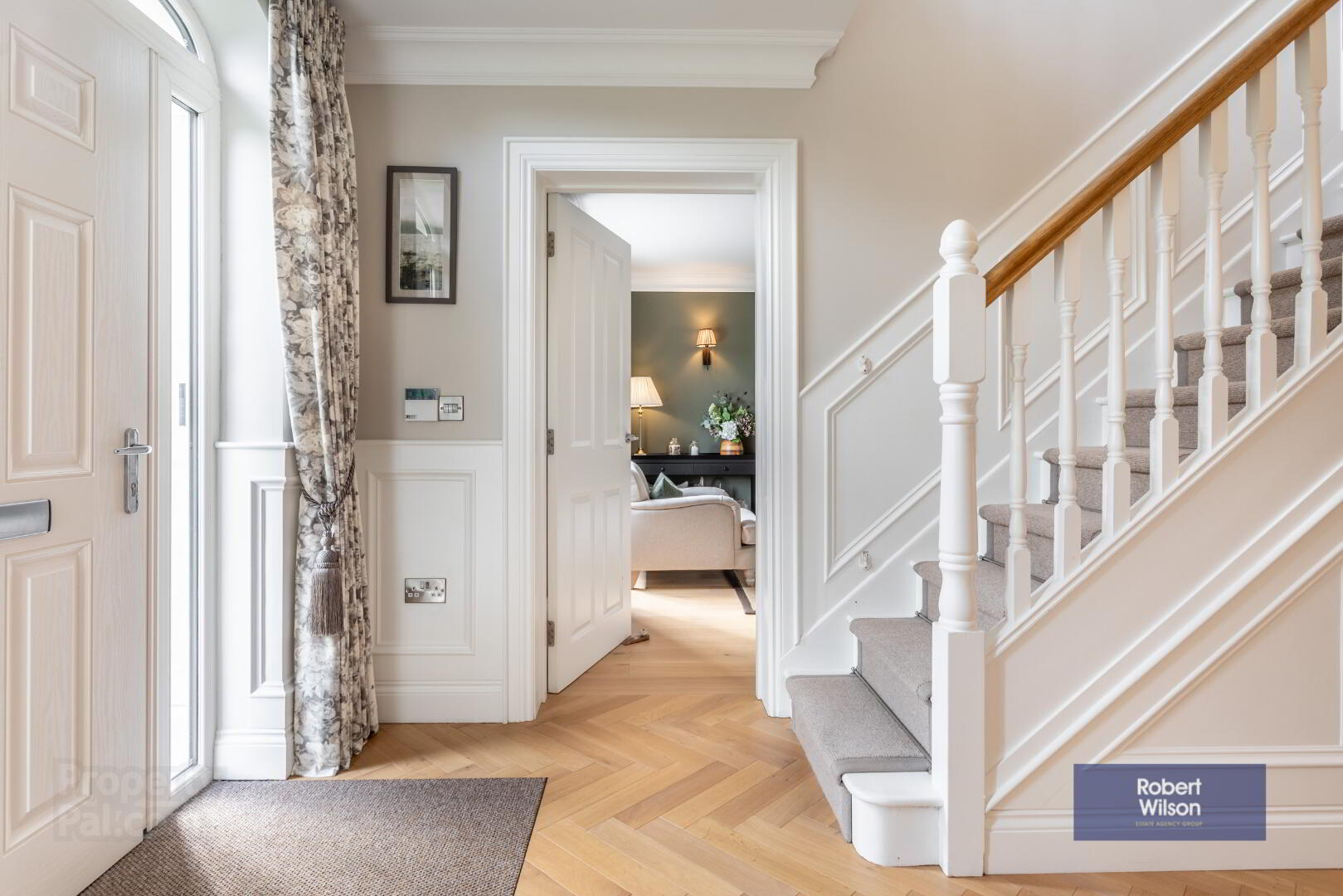 8 Belgravia Court 4 of 49