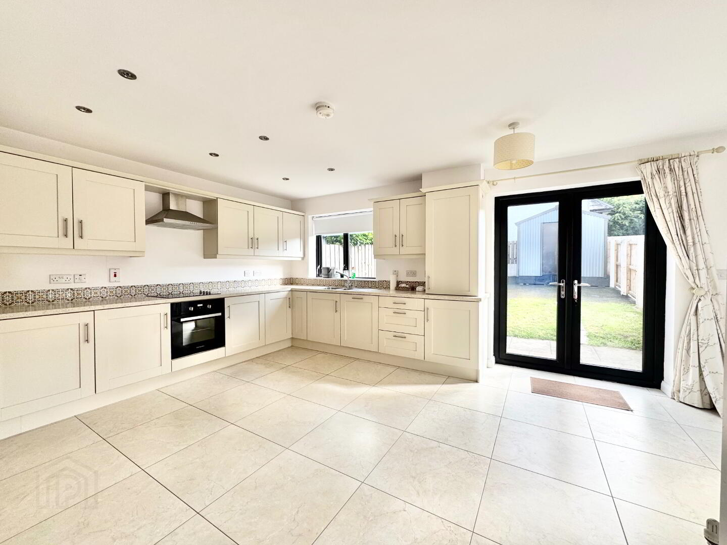 11 Killyclogher Heights 6 of 18