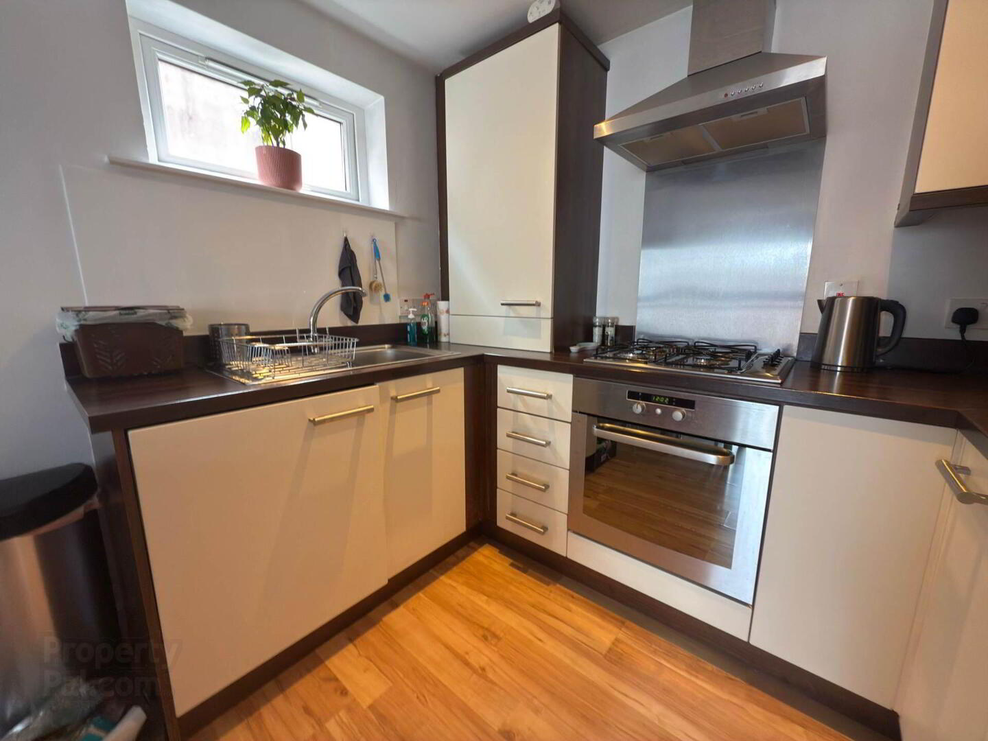Apartment 5 Strand Central 4 of 9