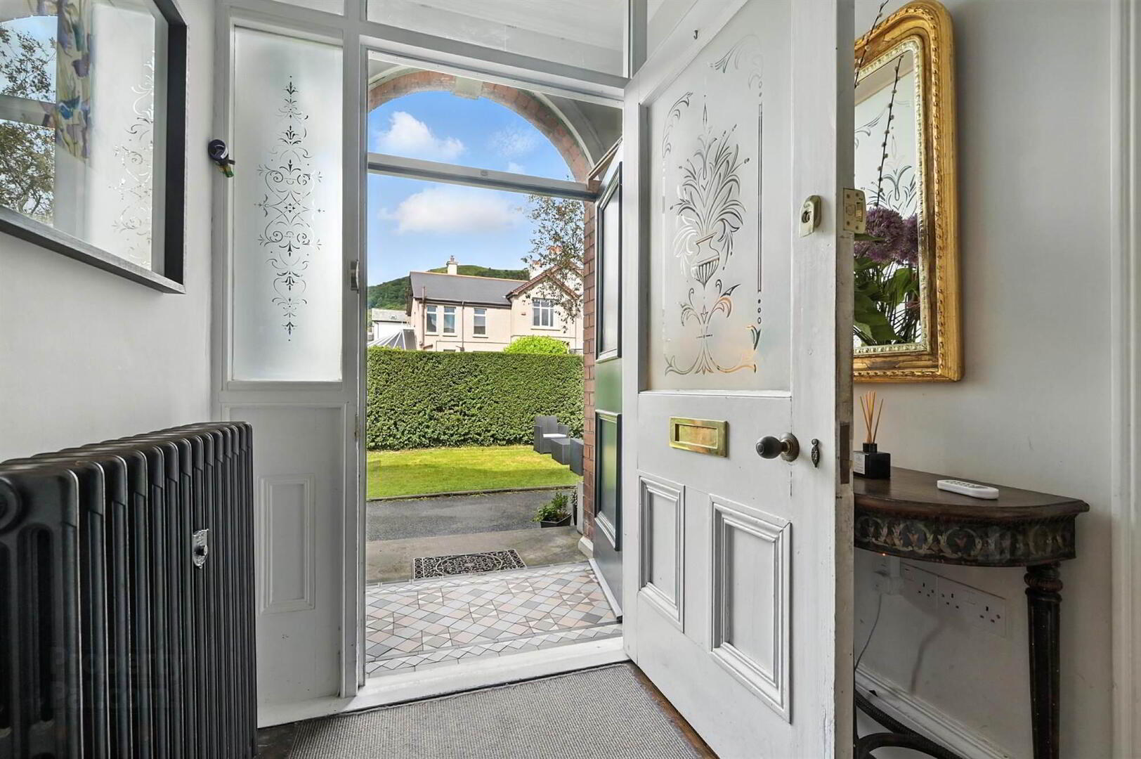 27 Innisfayle Road 3 of 33