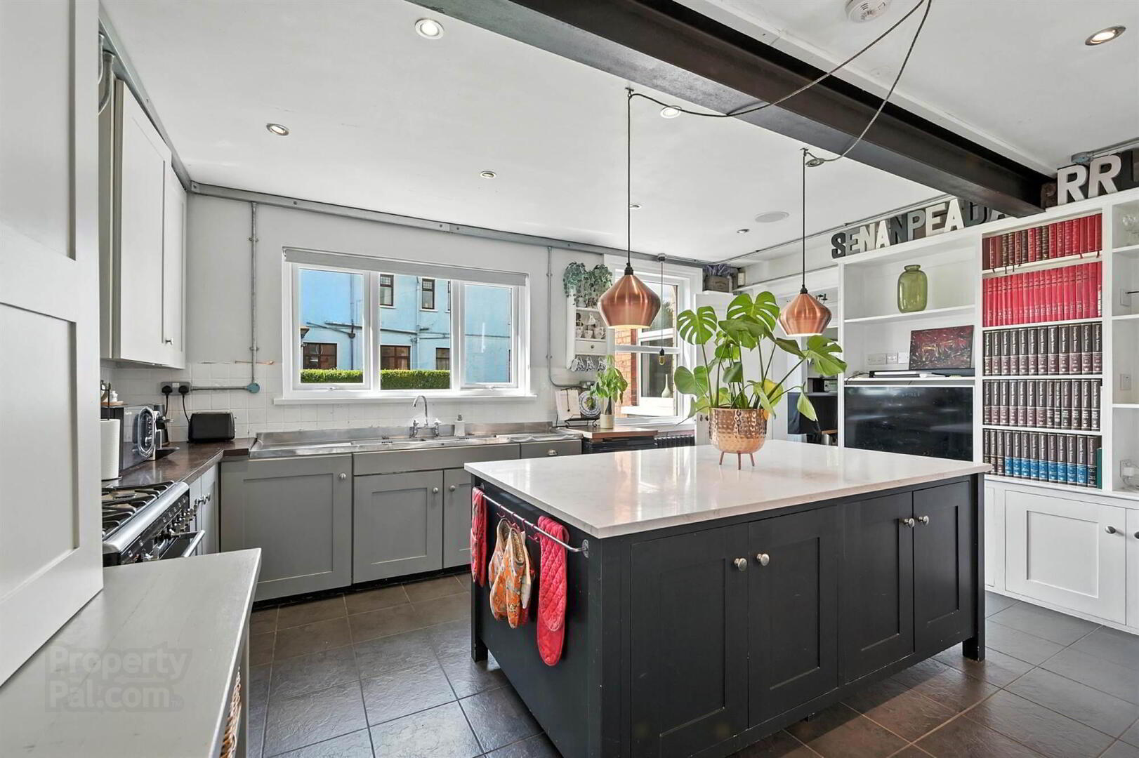 27 Innisfayle Road 13 of 33