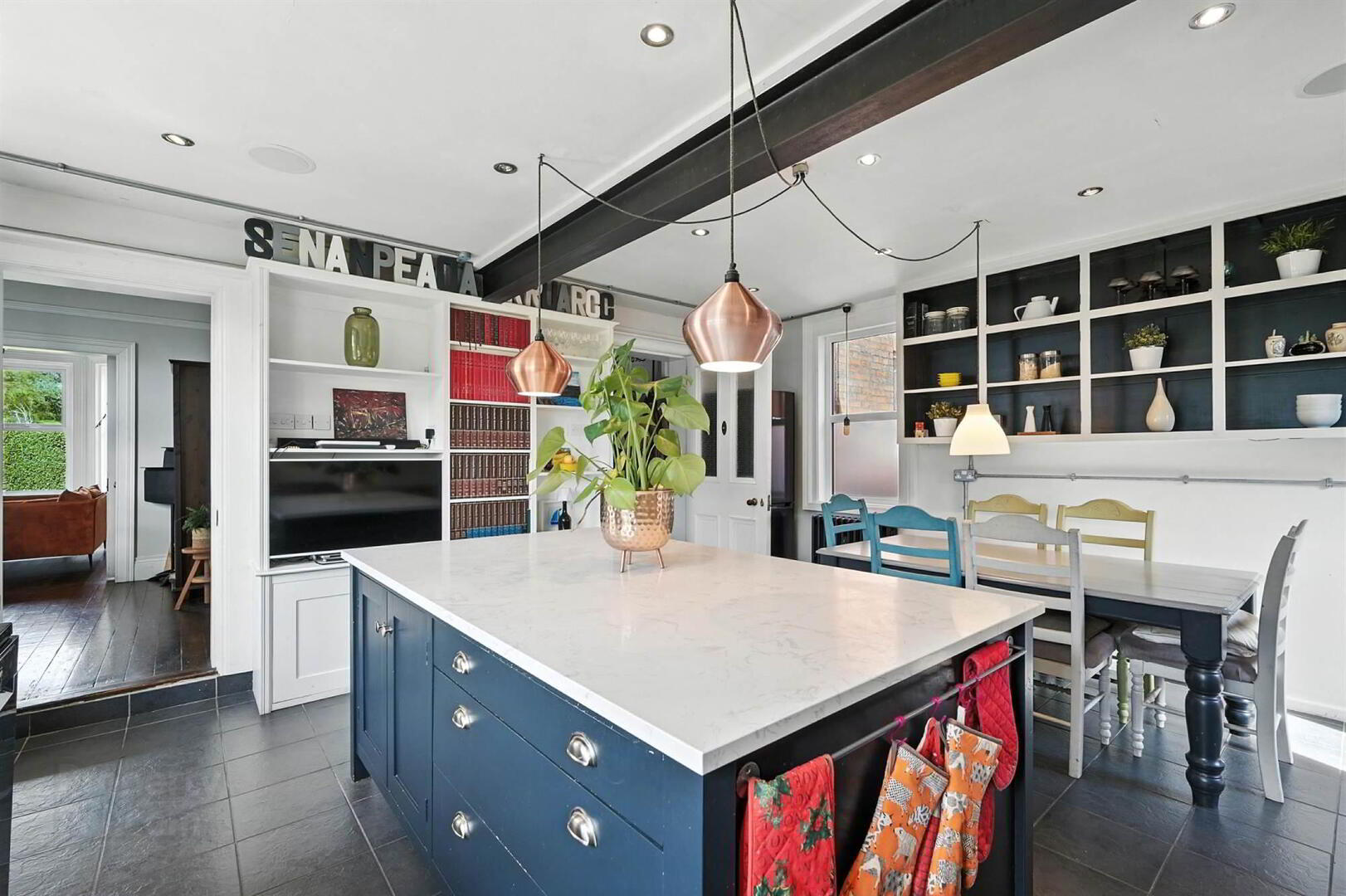27 Innisfayle Road 14 of 33