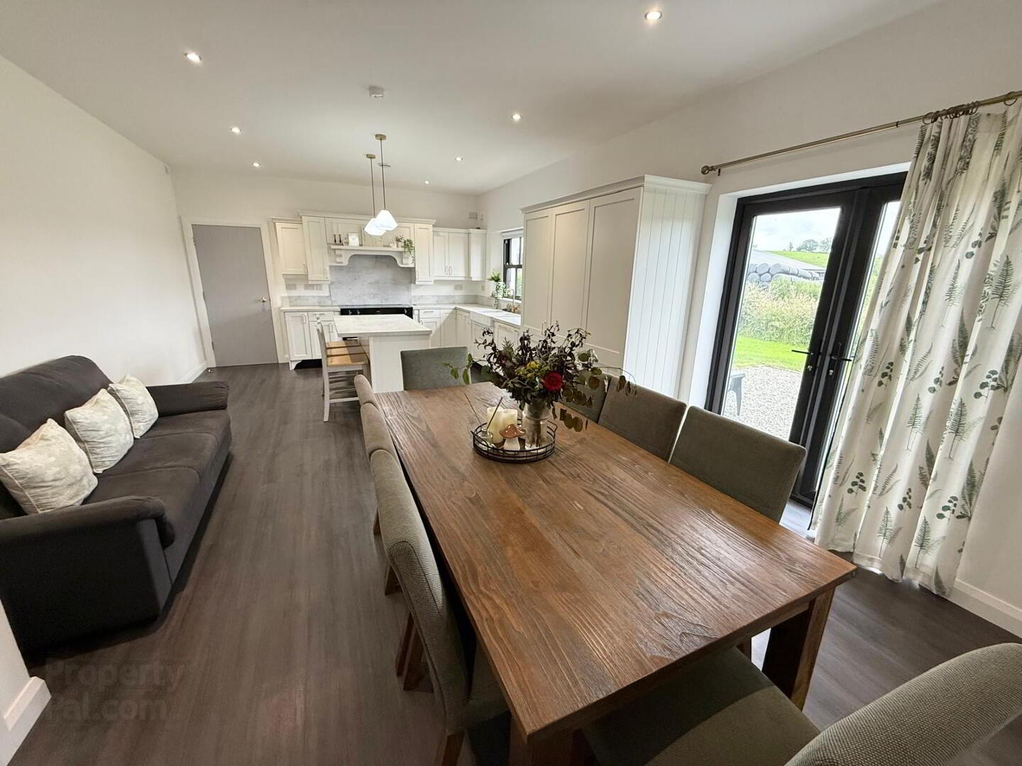 90 Crossmore Road 33 of 102