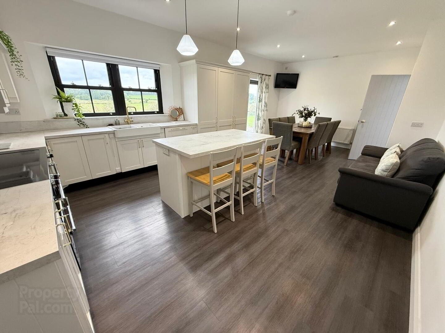 90 Crossmore Road 24 of 102