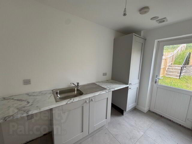 19 Donegall Grove 6 of 12