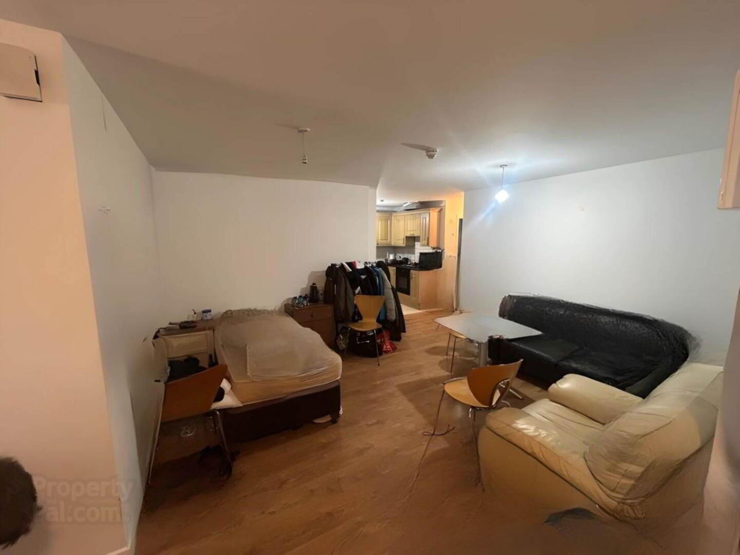 Apt 2. Park House 3 of 7