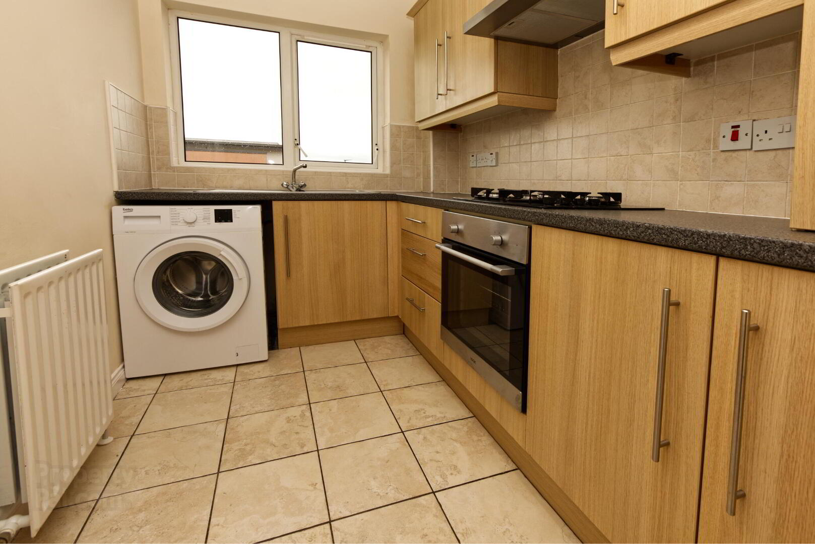 3 The Cedars, 53 Bryansburn Road 3 of 14